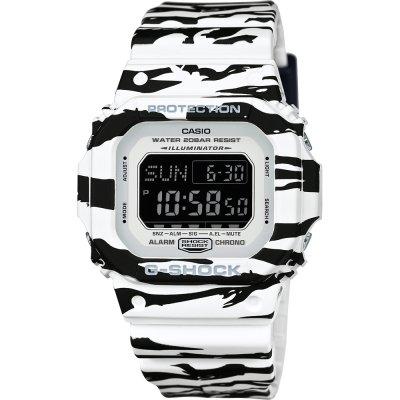G-Shock Classic Style DW-D5600BW-7 Team Zebra Uhr